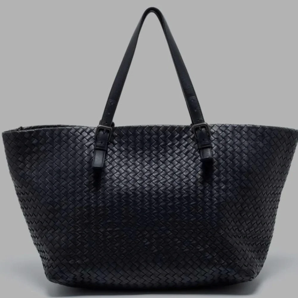Bottega Veneta Large A-Shape Woven Intrecciato Black Tote Handbag - Picture 7 of 14